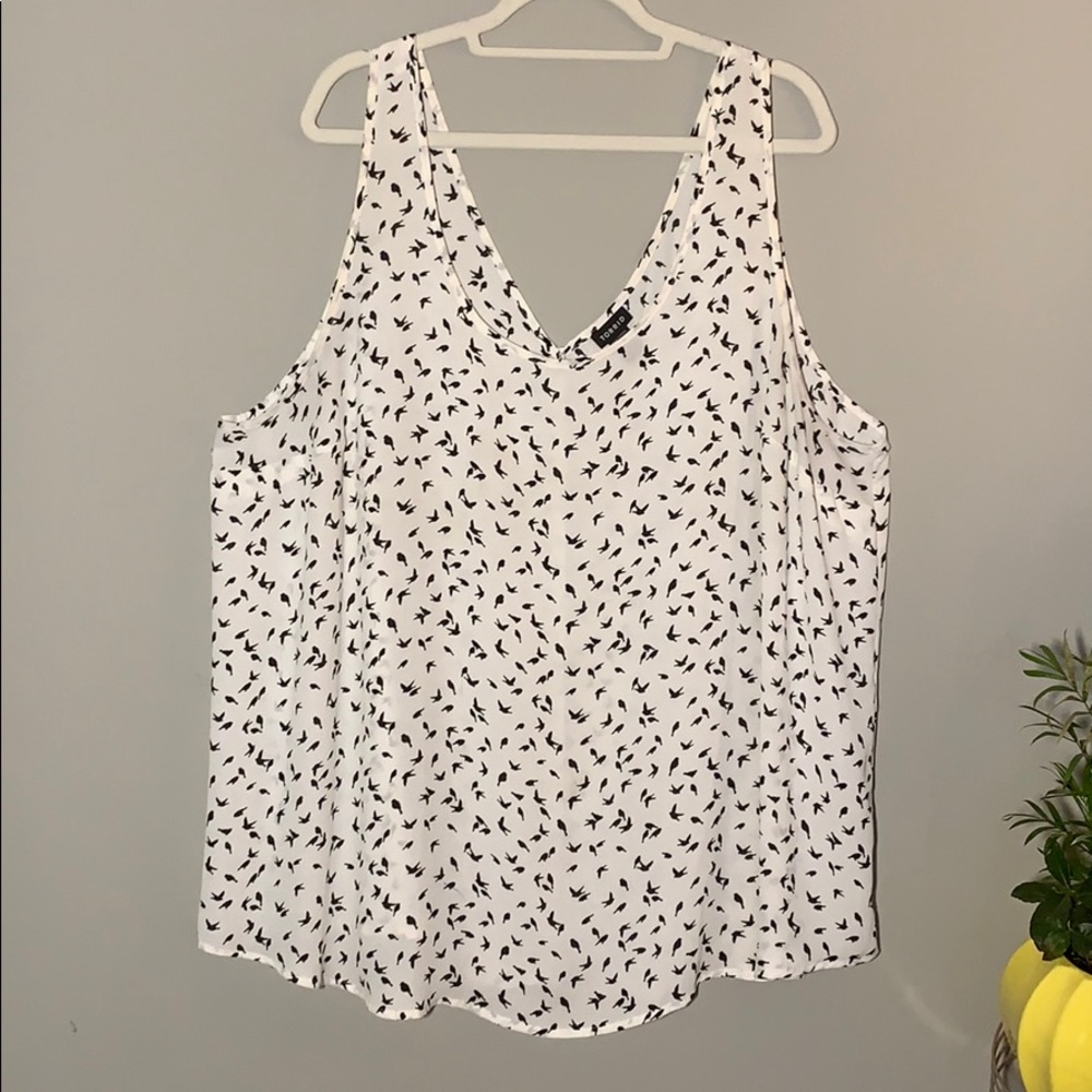 🕊 Beautiful sheer tunic tank! Bird pattern! 🕊